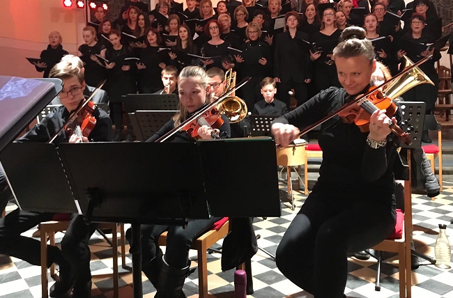 Orchester Orchestra Kammermusik Ensemble Instrumente Musikunterricht Musikschule Luebben Lübben Luckau Miertsch MKAW